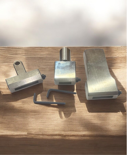 Add Image Description